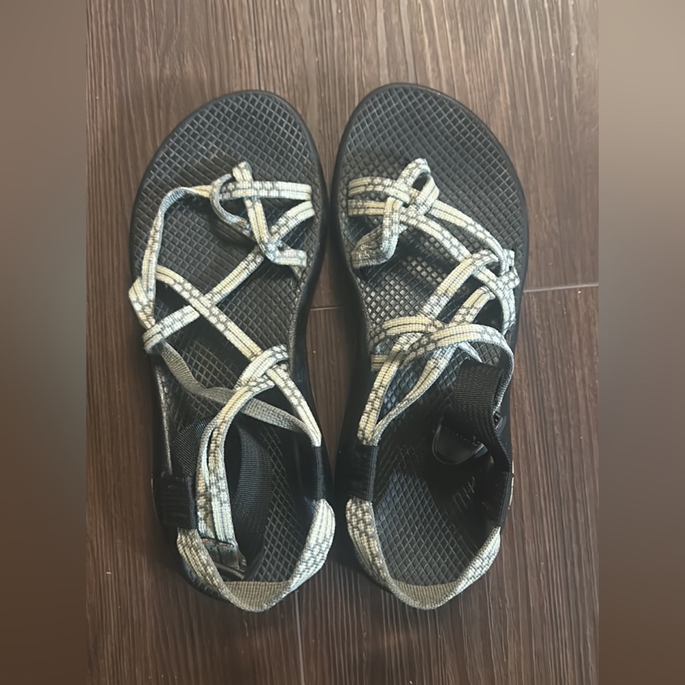 Chacos women’s size 9
